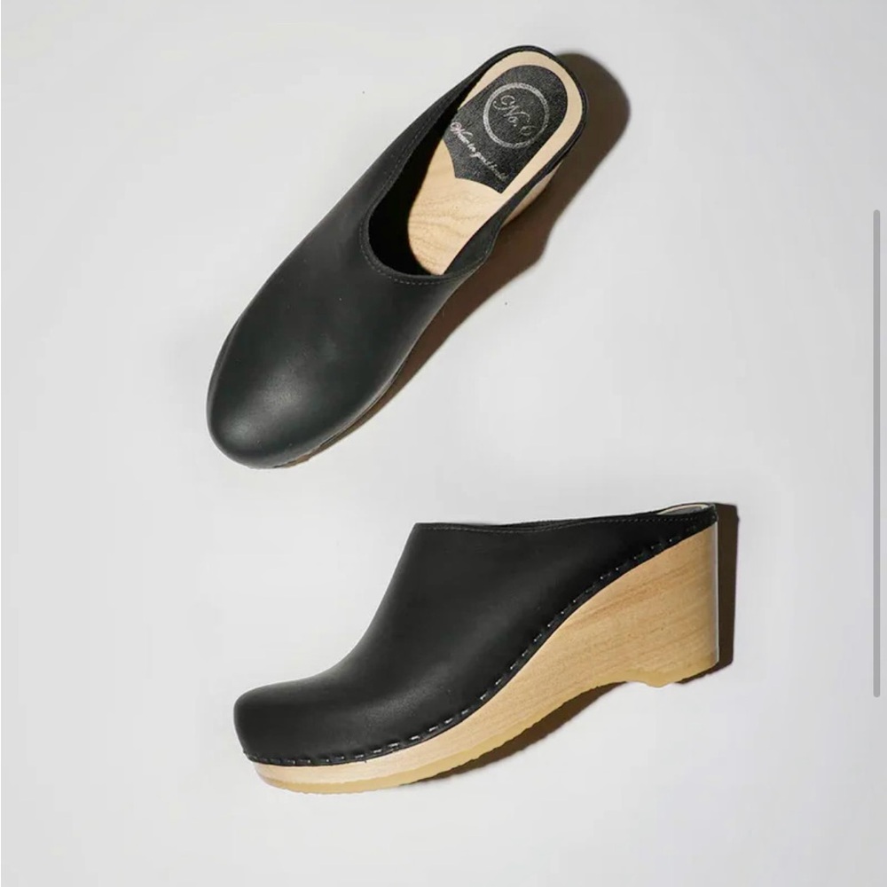 No. 6 New School Clog on Wedge in Black